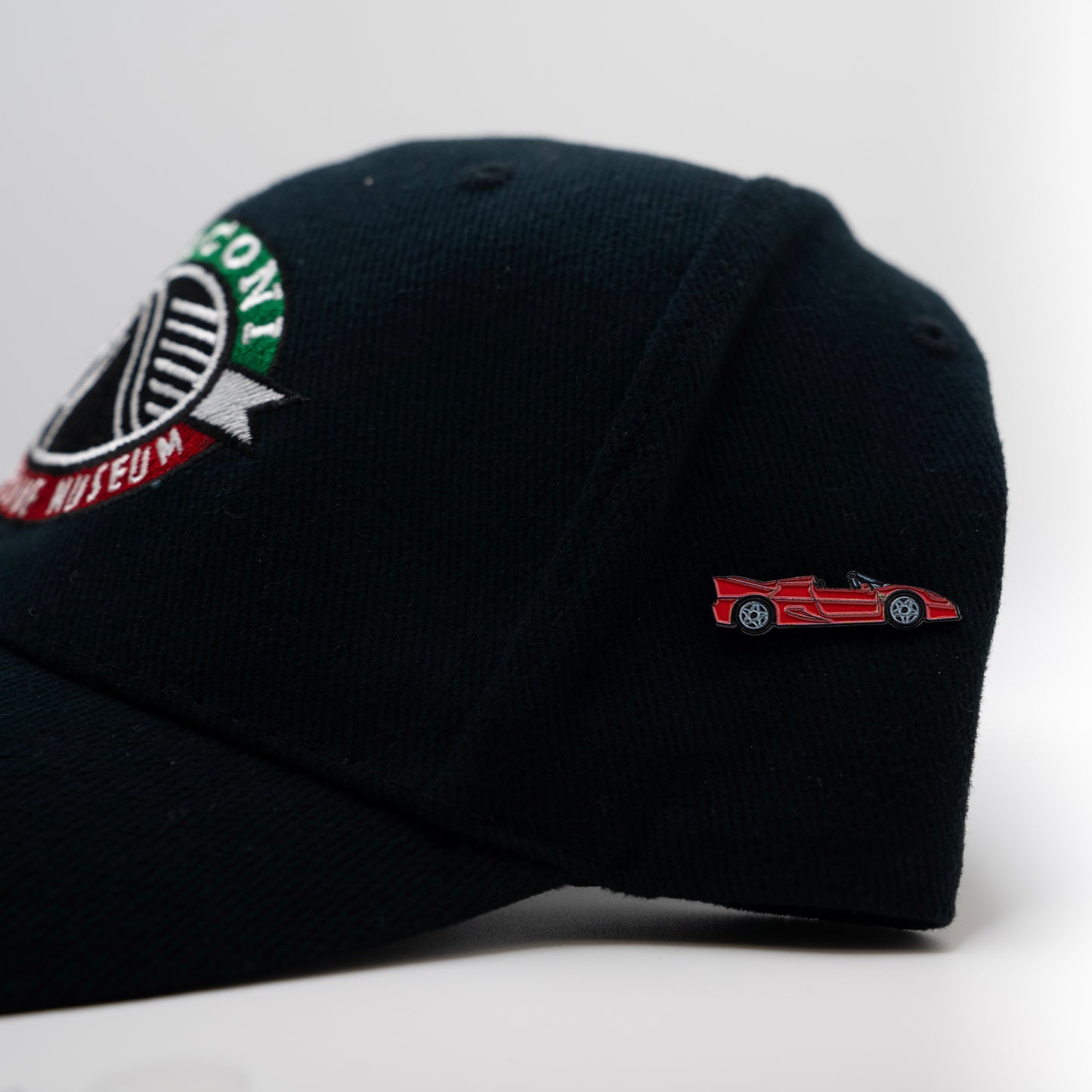 NEW - Ferrari F50 Pin